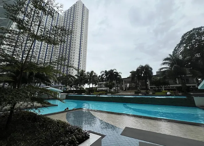 Skyview 2br At Grass Manila
