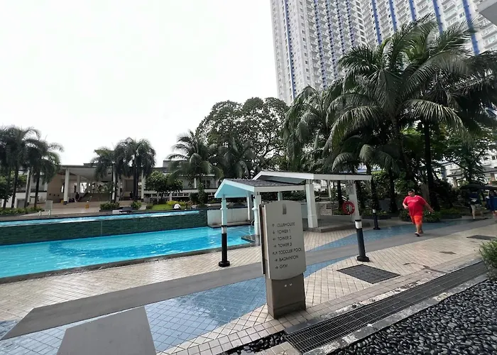 Aparthotel Skyview 2br At Grass