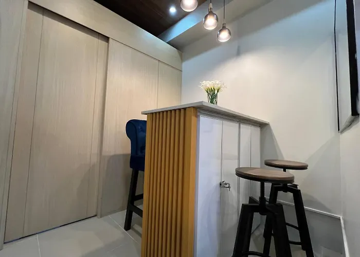 Skyview 2br At Grass 4* Manila